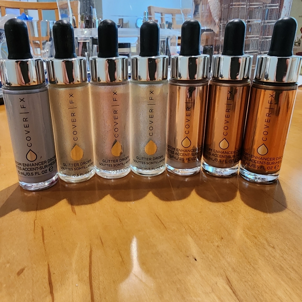 Set of 7 liquid highlighters from Cover FX